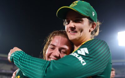 South Africa beat India by 3 wickets thanks to Nadine de Klerk and Chloe Tryon