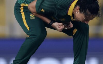 Marizanne Kapp finally chopped down the heads of the English Lions in semis